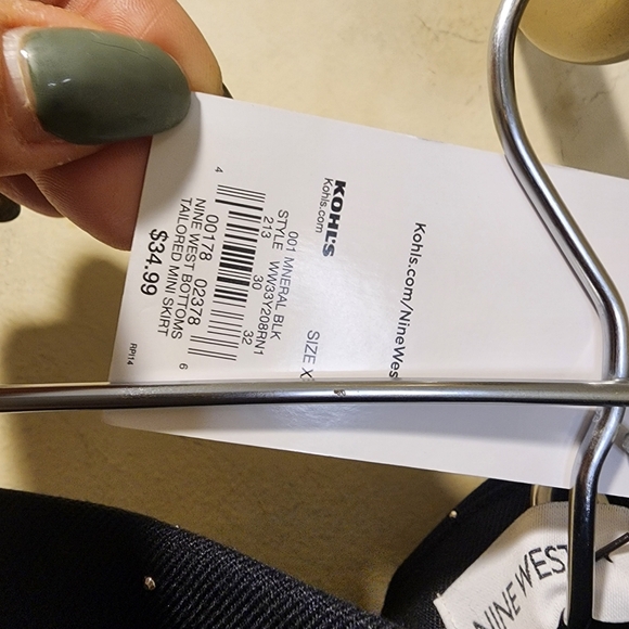 NINE WEST Black Taylored Mini Skirt with Stud Accents Plus Size XXL NWT - Picture 8 of 11